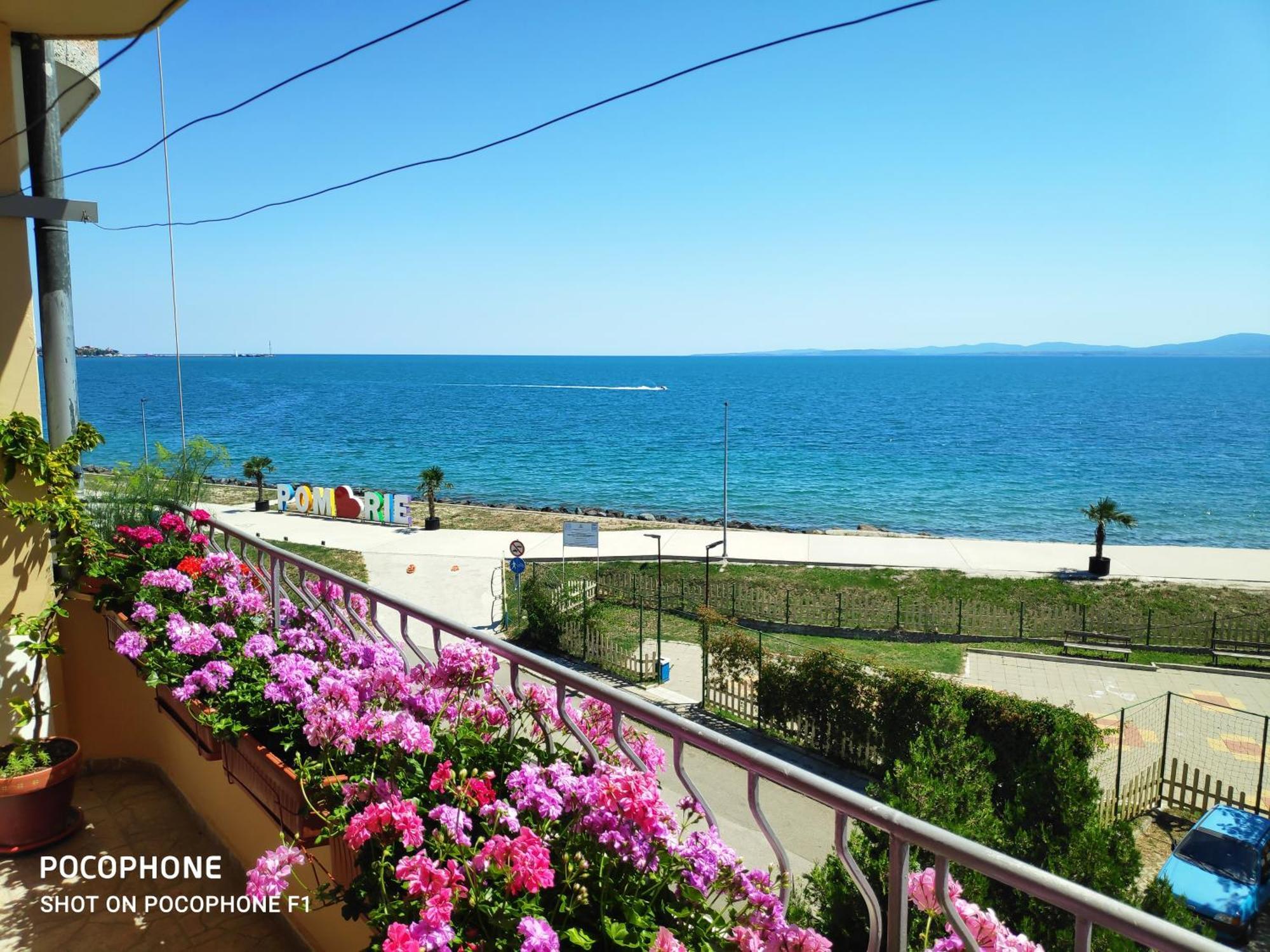 Homestay Kostadinov Pomorie Extérieur photo
