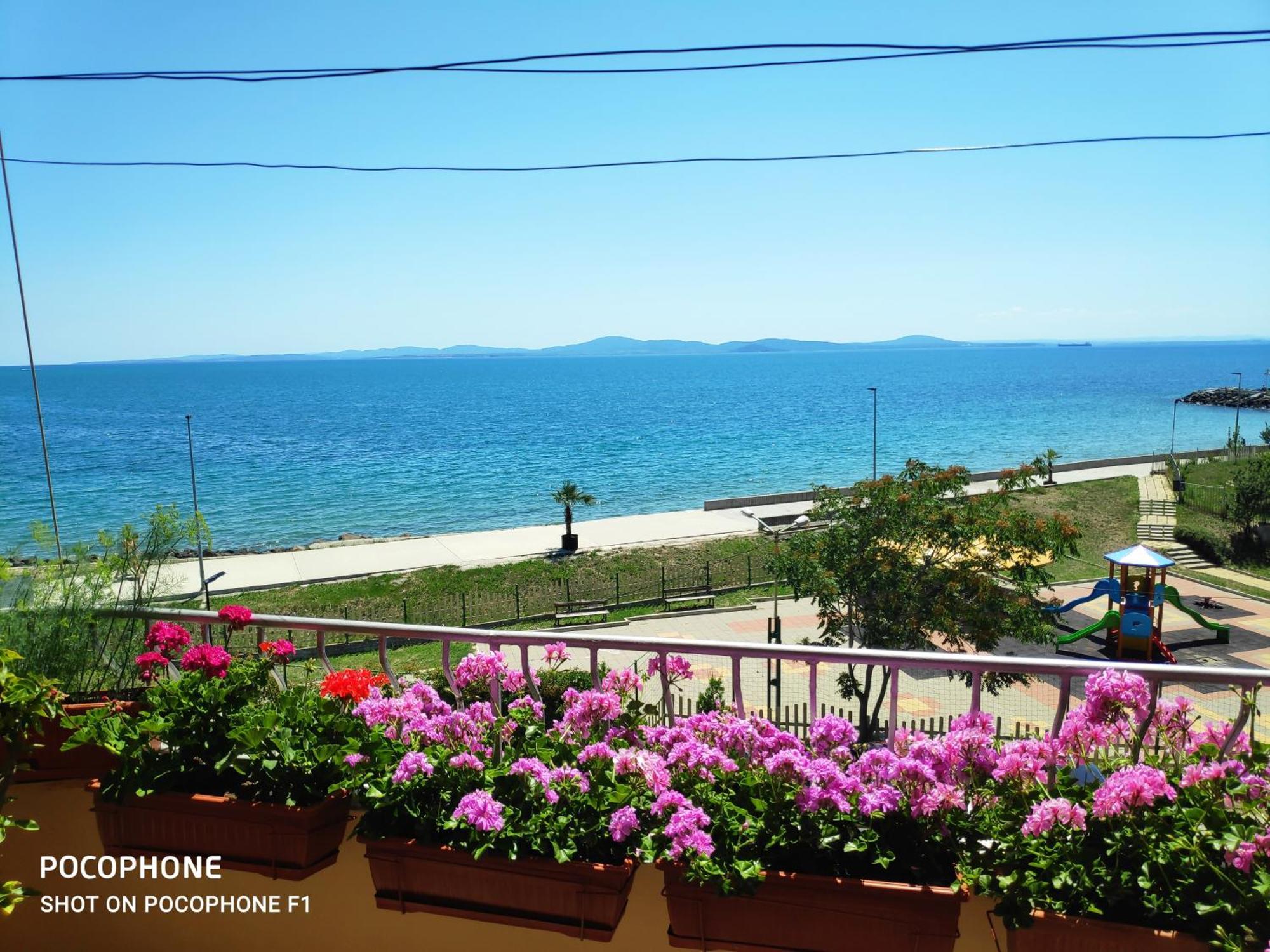 Homestay Kostadinov Pomorie Extérieur photo