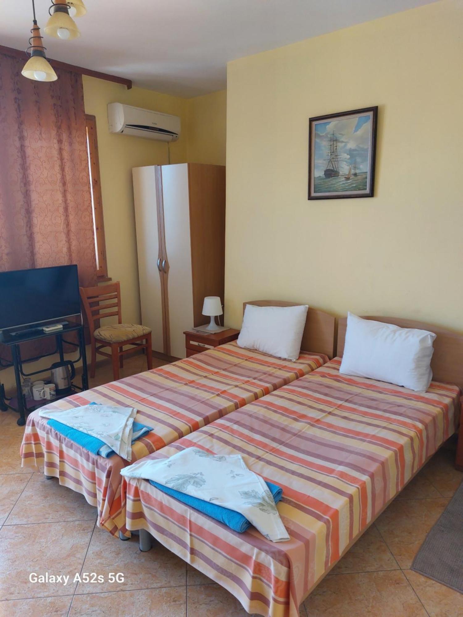 Homestay Kostadinov Pomorie Extérieur photo